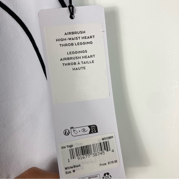 NWT Brand New ALO Airbrush High-Waist Heart Throb Leggings White Black Medium - Picture 12 of 14